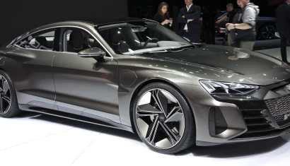 Audi: Modele electrice si hibrid