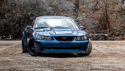 Mustang Cabrio: Libertatea întâlnește performanța într-o experiență de condus de neuitat