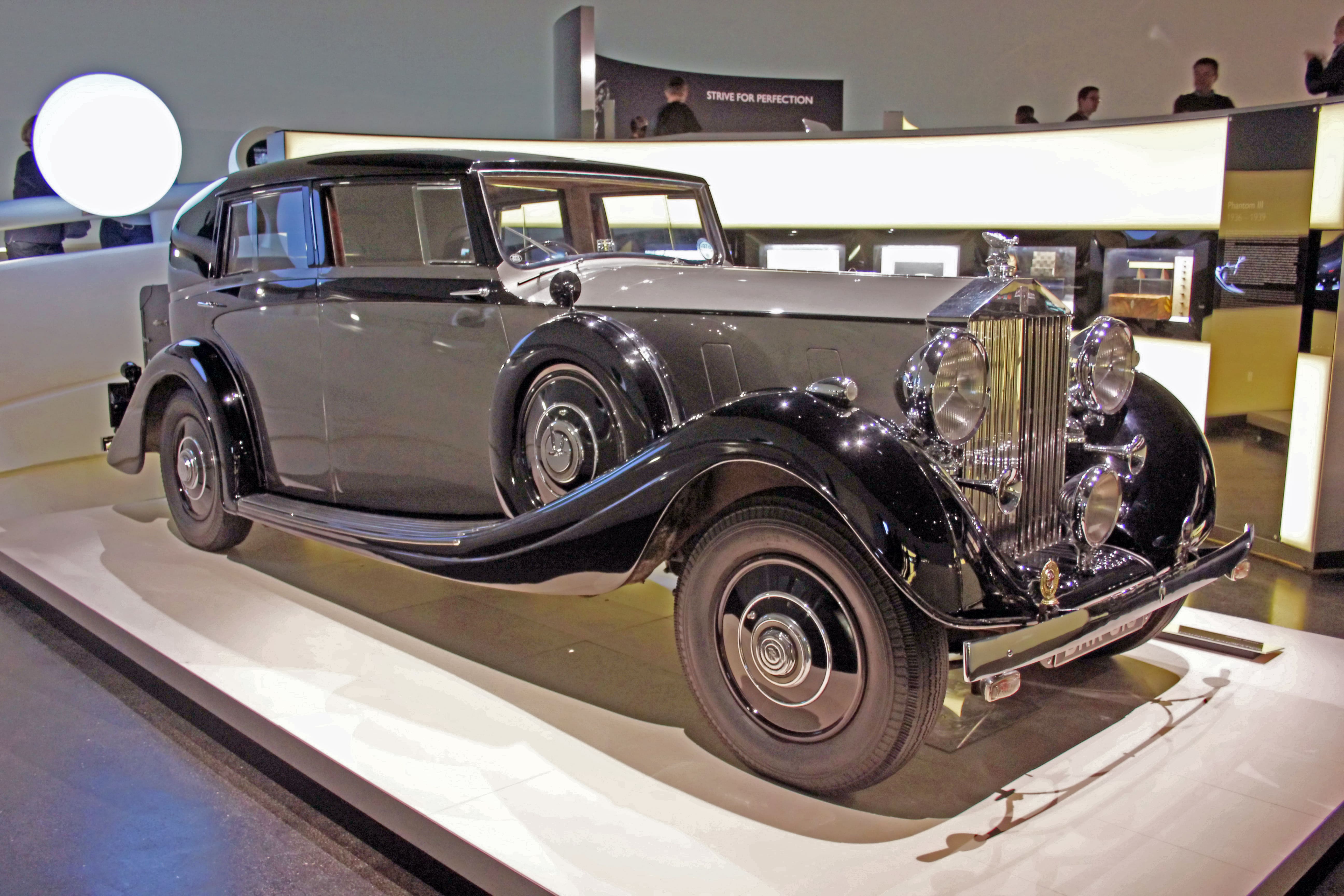 Rolls Royce_\(Silver_Ghost_1914\) min