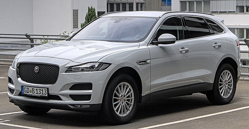 Jaguar_F Pace min