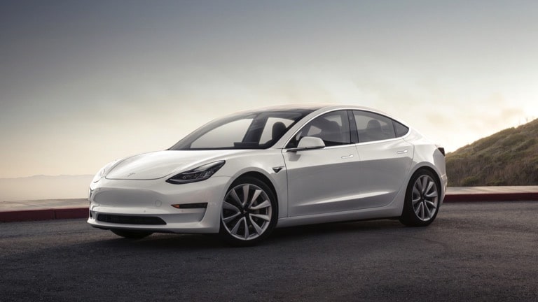 Tesla Model 3 Long Range min