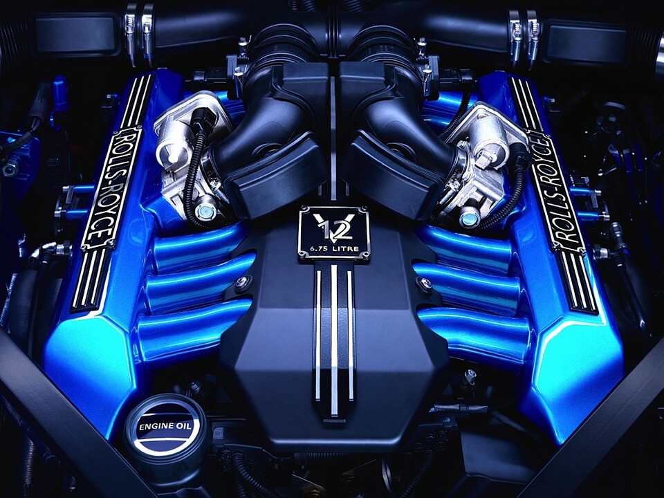 motor v12