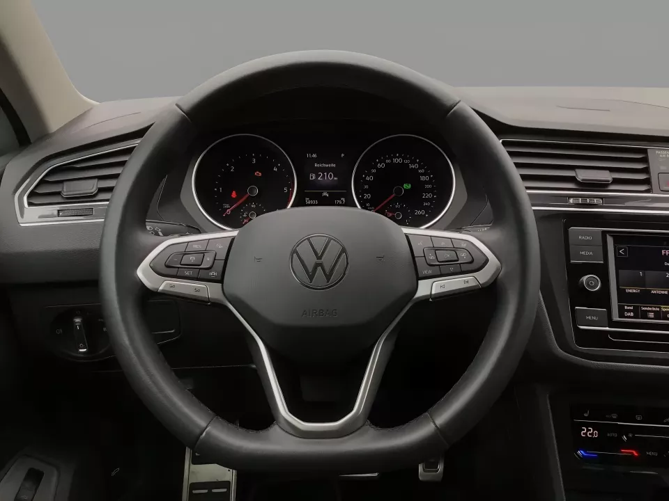 interior volkswagen tiguan