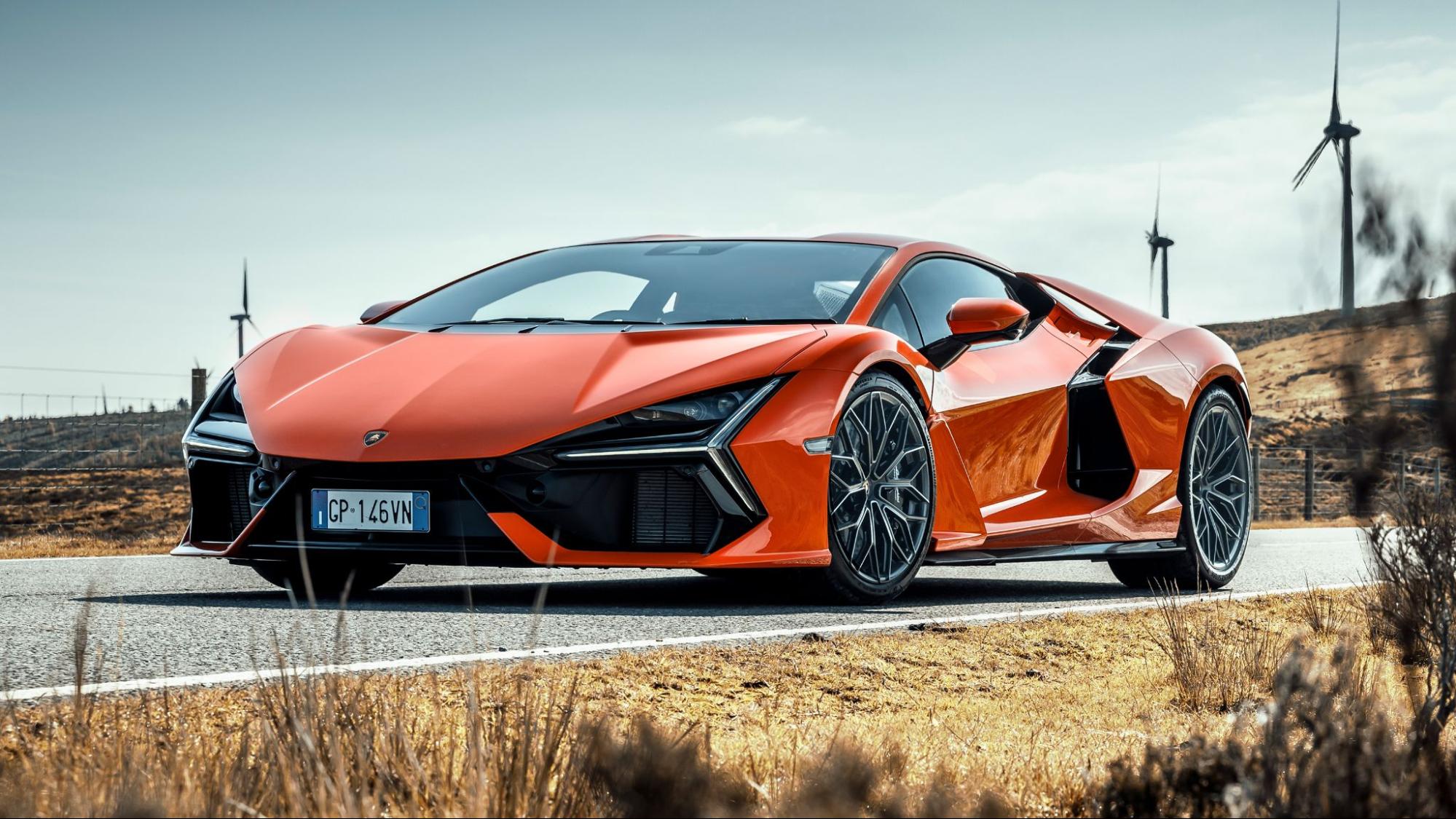 lamborghini revuelto
